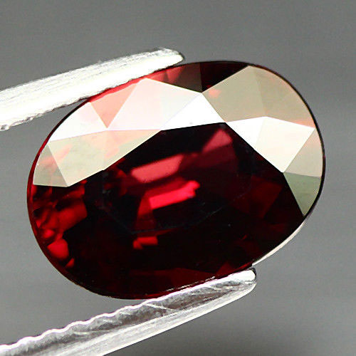 Родолит гранат 3.18 Ct