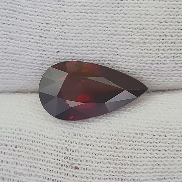Спессартин гранат 3.41ct