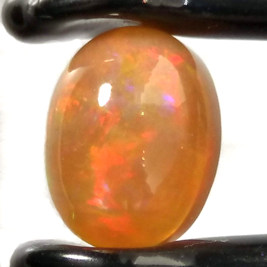 Опал драгоценный 2.60 Ct