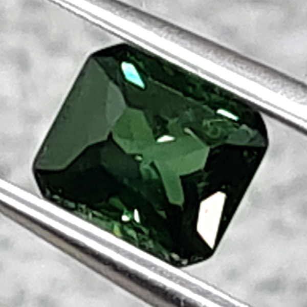 Зеленый турмалин 1.55ct