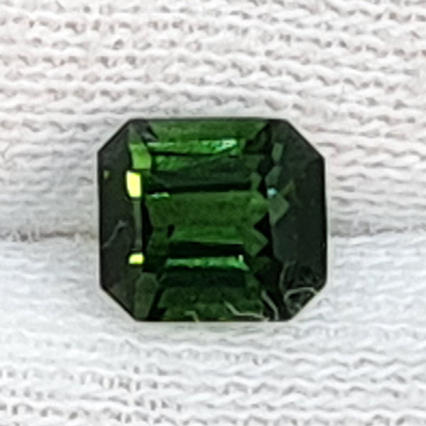 Зеленый турмалин 0.90ct