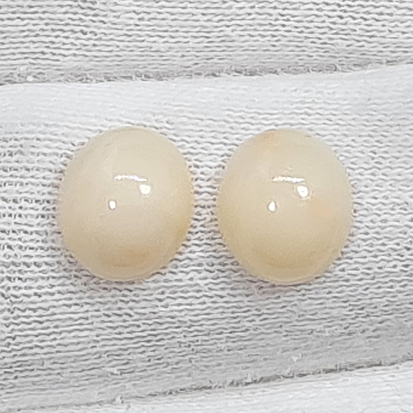 Белые кораллы 4.52ct пара