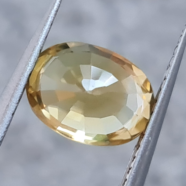 Желтый циркон 2.06ct