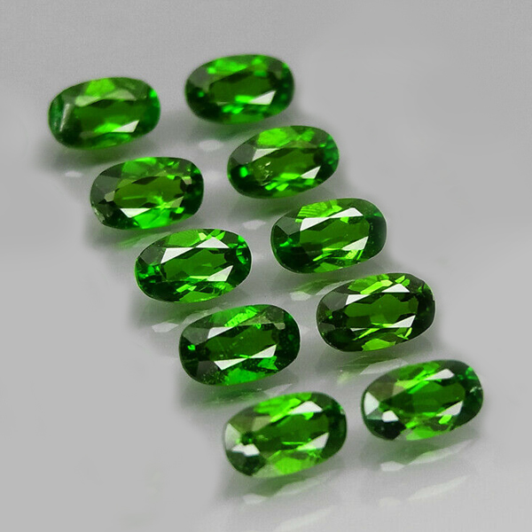 Хромдиопсиды 2.56ct 5x3 мм 10 шт