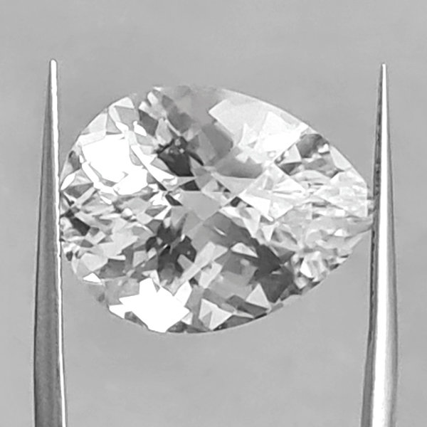 Белый топаз 17.25ct
