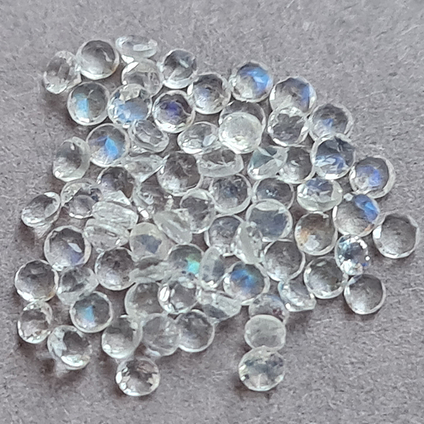 Лунные камни 0.40ct 1.5 мм 25 шт