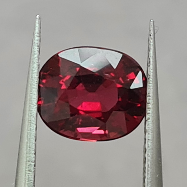 Родолит гранат 2.26ct