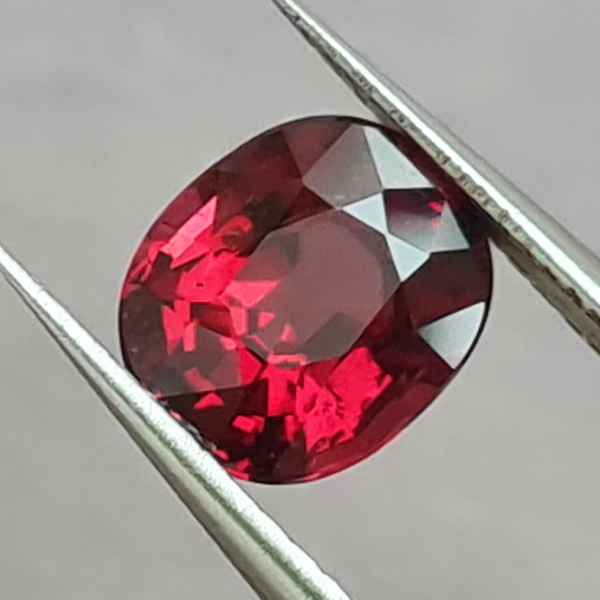 Родолит гранат 2.26ct