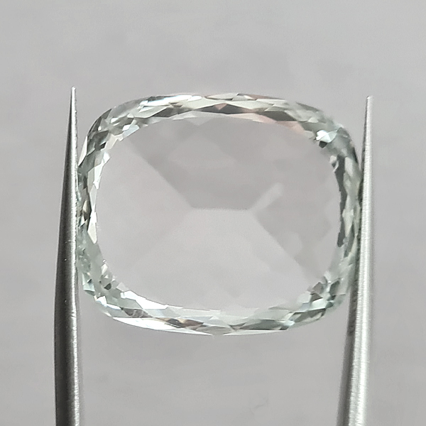 Белый топаз 35.35ct