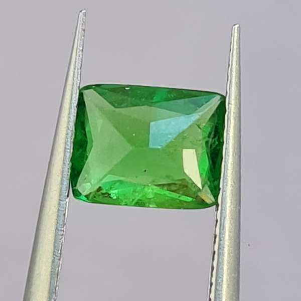 Цаворит гранат 1.15ct