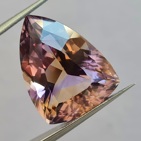 Аметрин 18.20ct