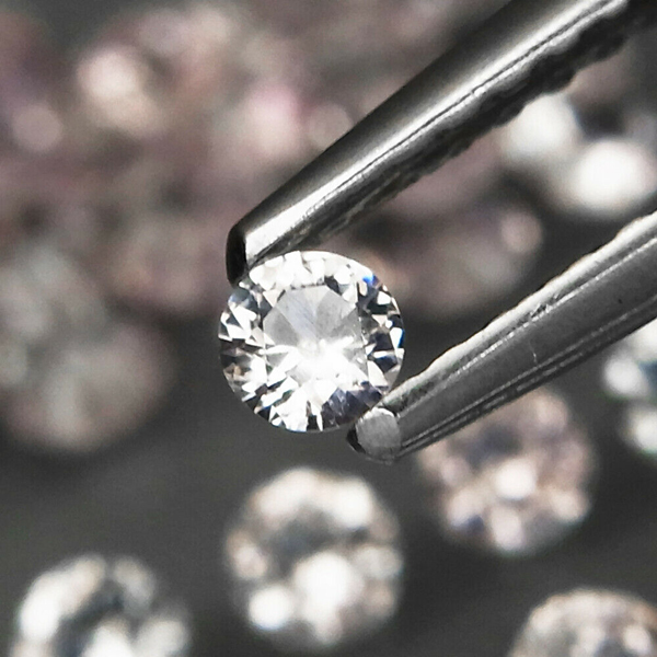 Платиновая шпинель 1.25ct 2.5мм 20шт