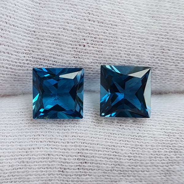 Топазы London Blue 4.2525ct пара