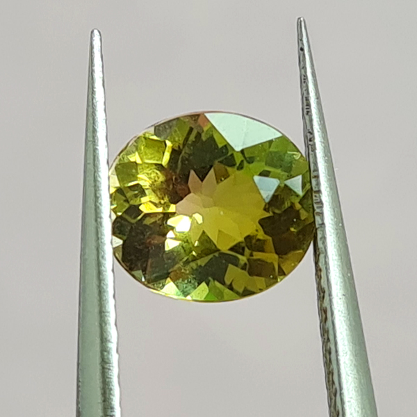 Полихромный турмалин 1.05ct