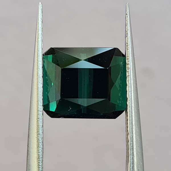 Зеленый турмалин 2.68ct