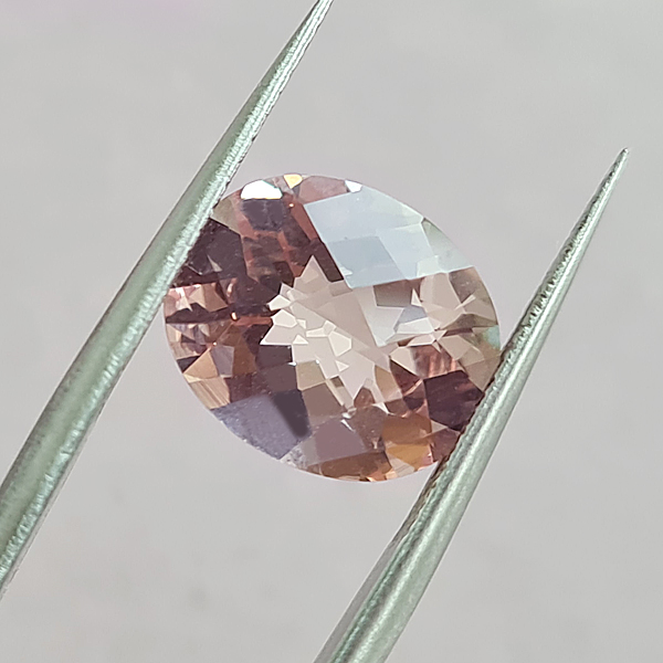 Персиковый морганит 3.60ct