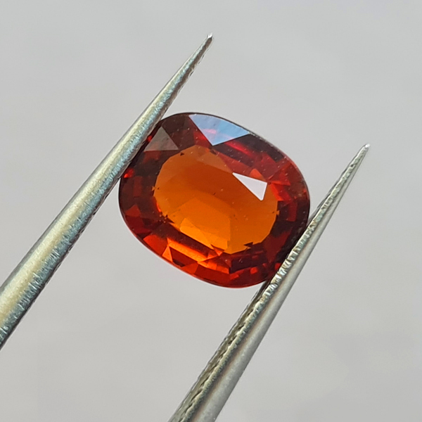 Спессартин гранат 2.02ct