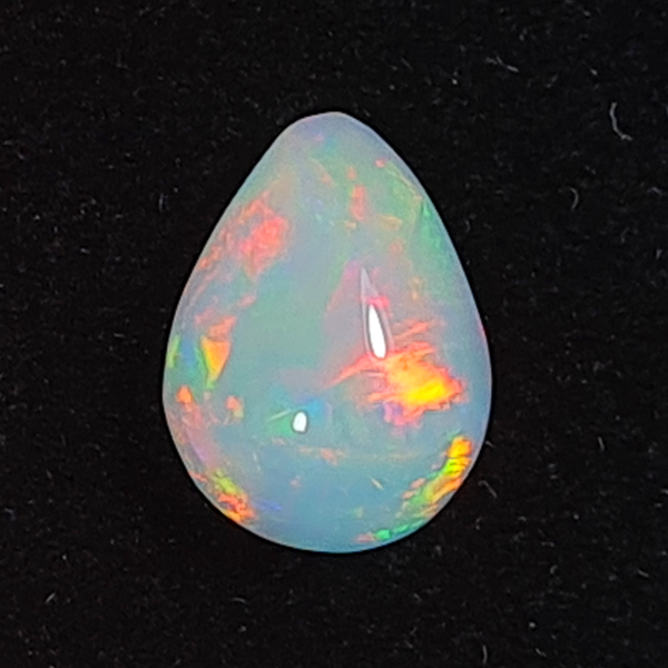 Белый опал 3.32ct
