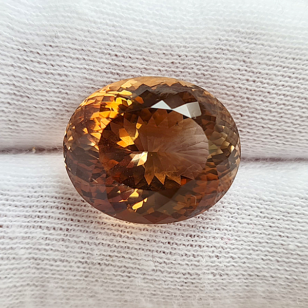 Топаз империал 19.90ct