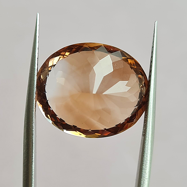 Топаз империал 19.90ct