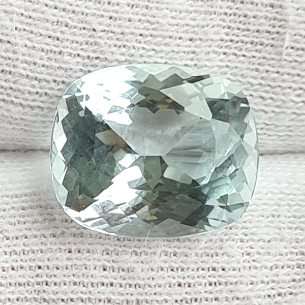 Аквамариновый топаз 9.25ct