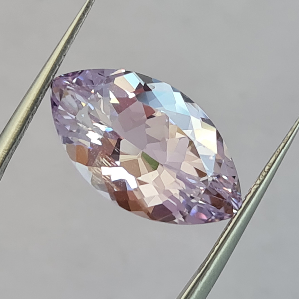 Сиреневые аметисты 14.15ct пара
