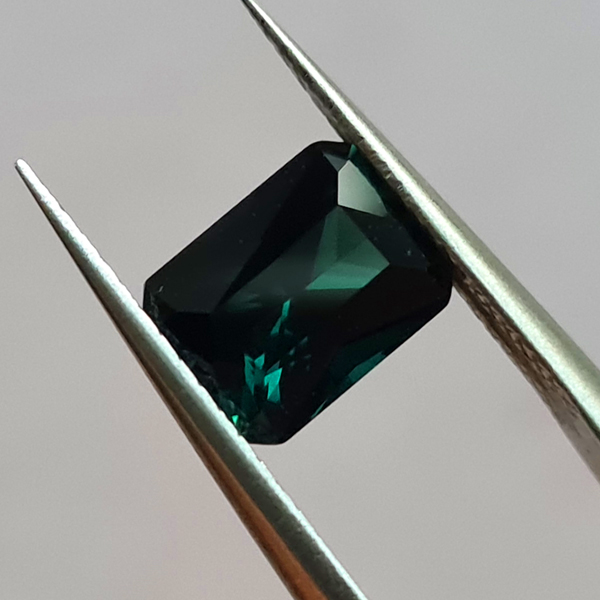 Зеленый турмалин 1.90ct