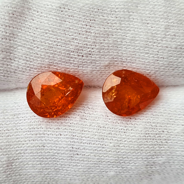 Спессартины гранаты 5.30ct пара