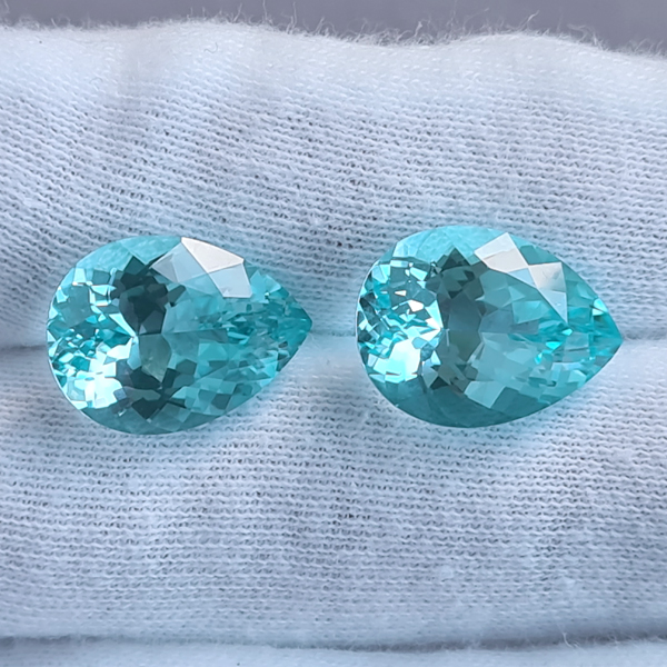 Топазы Swiss Blue 20.90ct пара