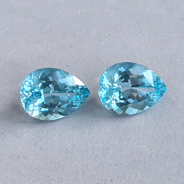Топазы Swiss Blue 20.90ct пара