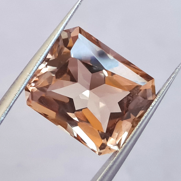 Винный топаз 13.40ct