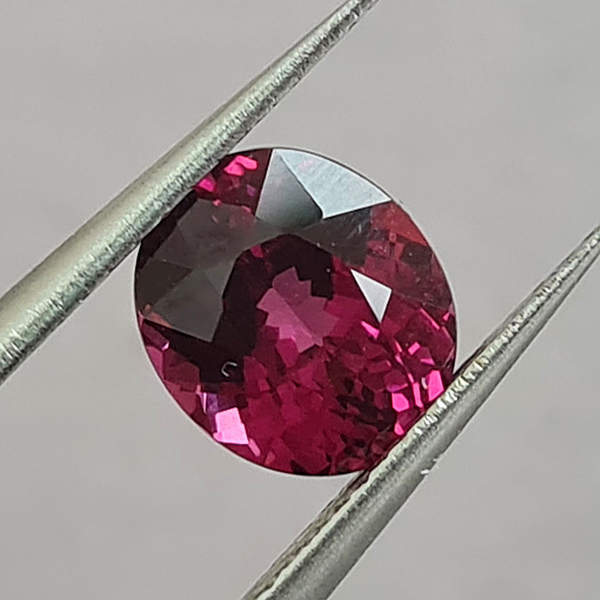 Родолит гранат 2.20ct
