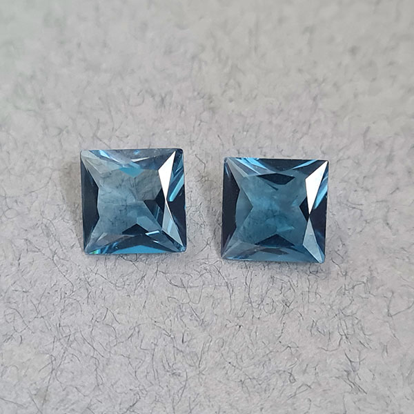 Топазы London Blue 4.15ct пара