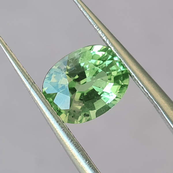 Цаворит гранат 2.06ct
