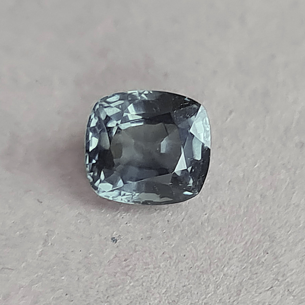 Серая шпинель 1.15ct