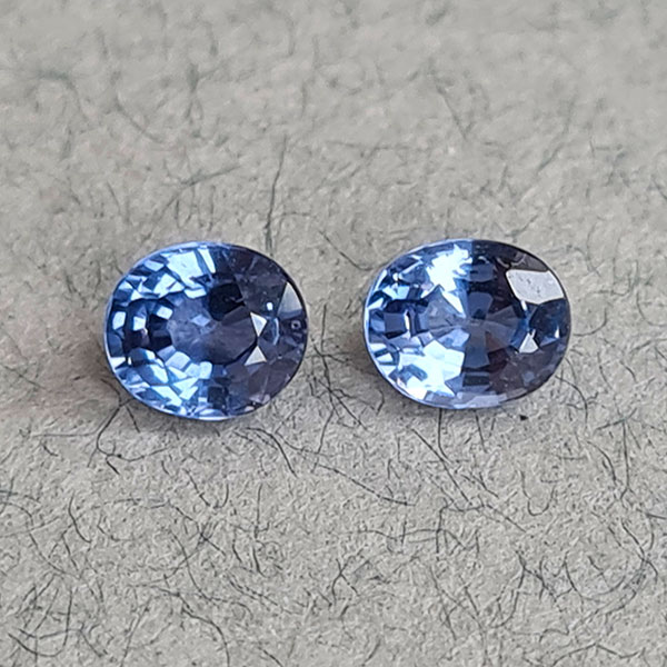 Синяя шпинель 1.20ct пара