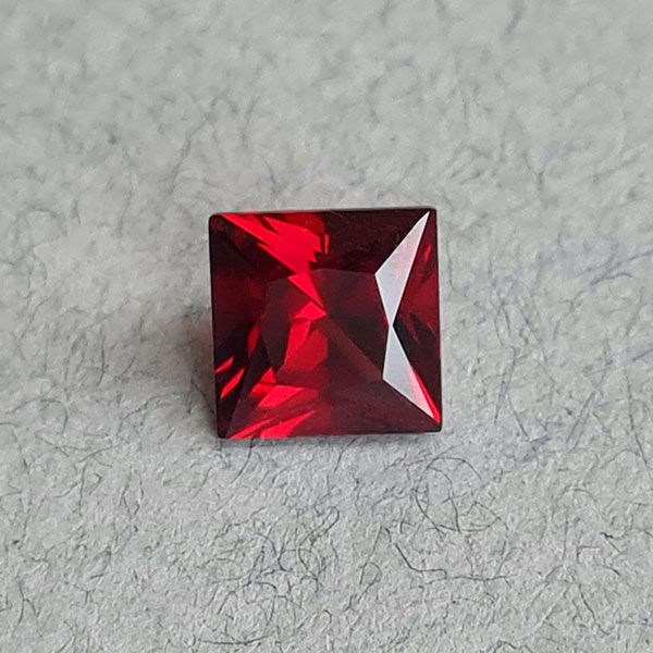 Родолит гранат 2.66ct