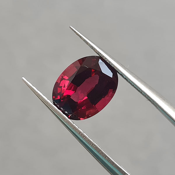 Родолит гранат 2.44ct