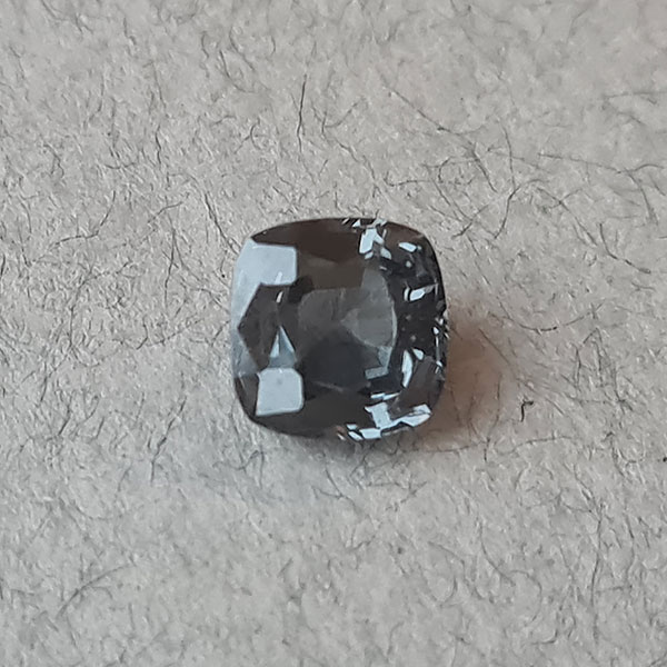 Грозовая шпинель 1.05ct