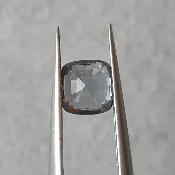 Грозовая шпинель 1.05ct