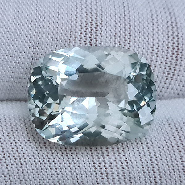Аква топаз 18.50ct