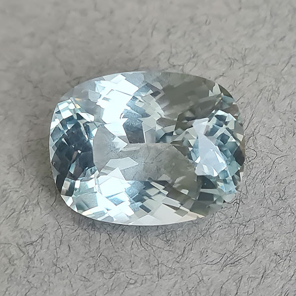 Аква топаз 18.50ct