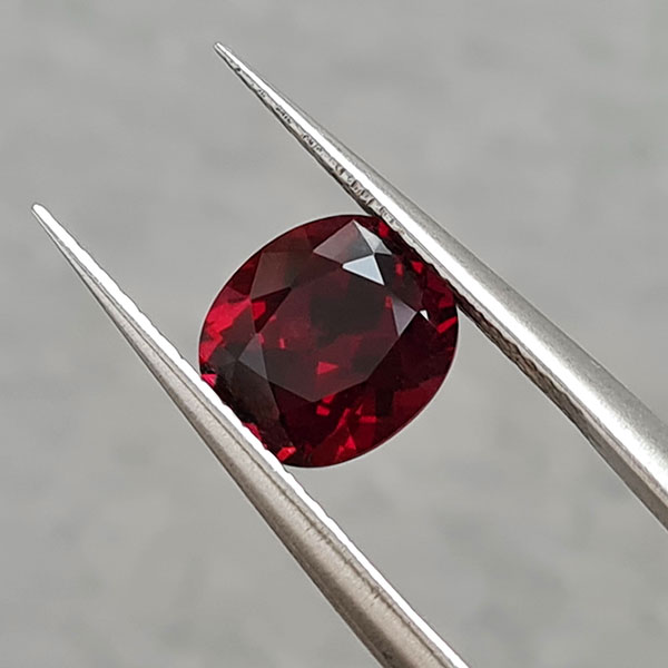 Родолит гранат 1.90ct