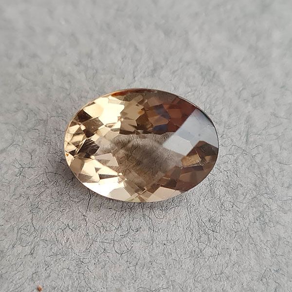 Дымчатый кварц 8.60ct