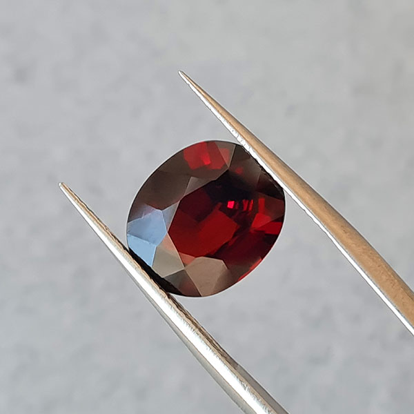 Спессартин гранат 3.95ct