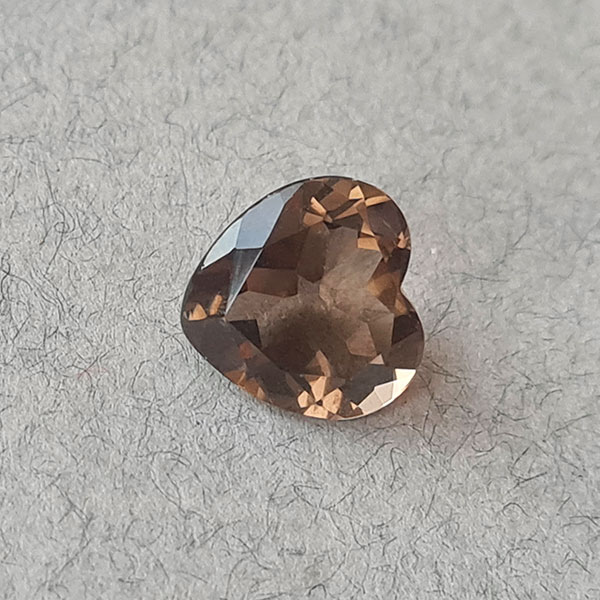 Дымчатый кварц 3.95ct