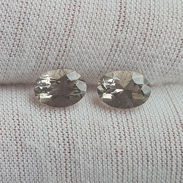 Дымчатый кварц 2.20ct пара