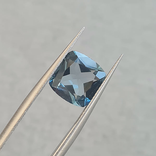 Топазы London Blue 10.10ct комплект
