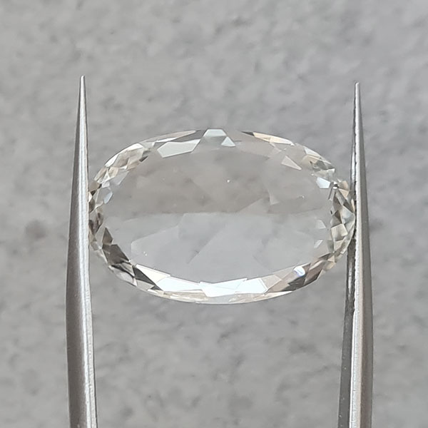 Белый топаз 16.70ct