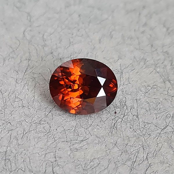 Оранжевый циркон 2.55ct